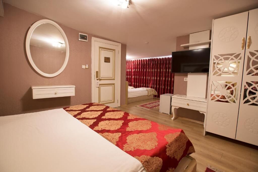 Cagaloglu Hotel | Queens Land Istanbul