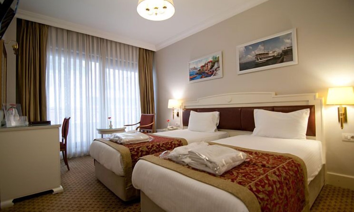 Gumussuyu Mahallesi Hotel | Taksim Metropark Hotel