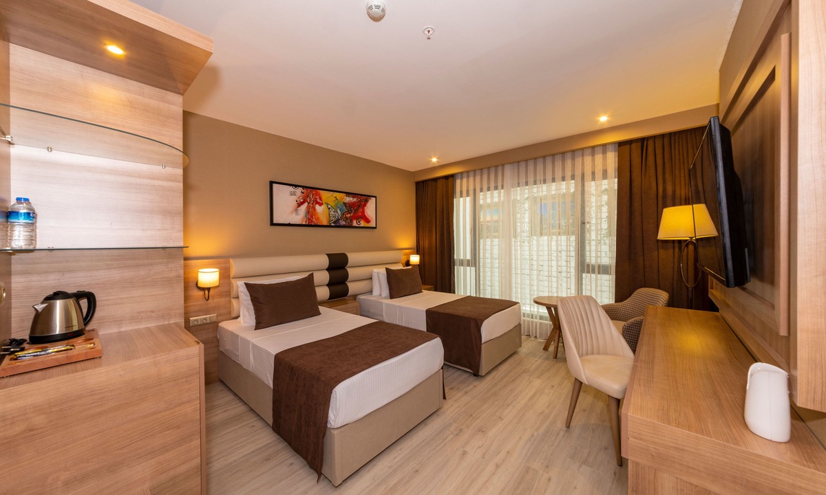 Cumhuriyet Hotel | 38 Hotel