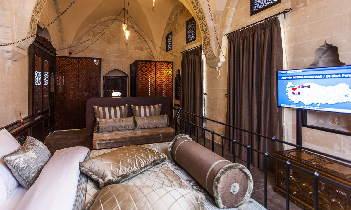 Artuklu Hotel | Mardius Tarihi Konak