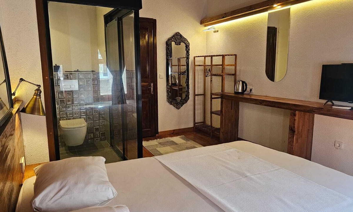 Rasimpasa Hotel | Mahzen Otel