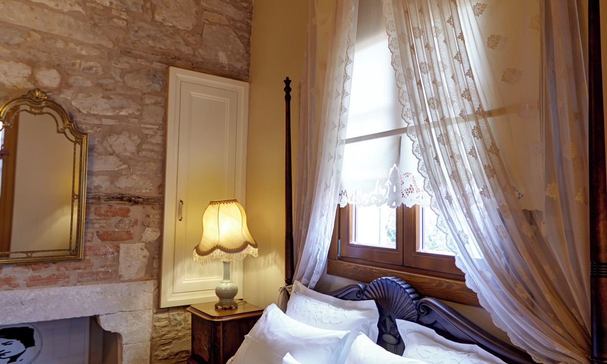 Urla Hotel | Mitera 1905