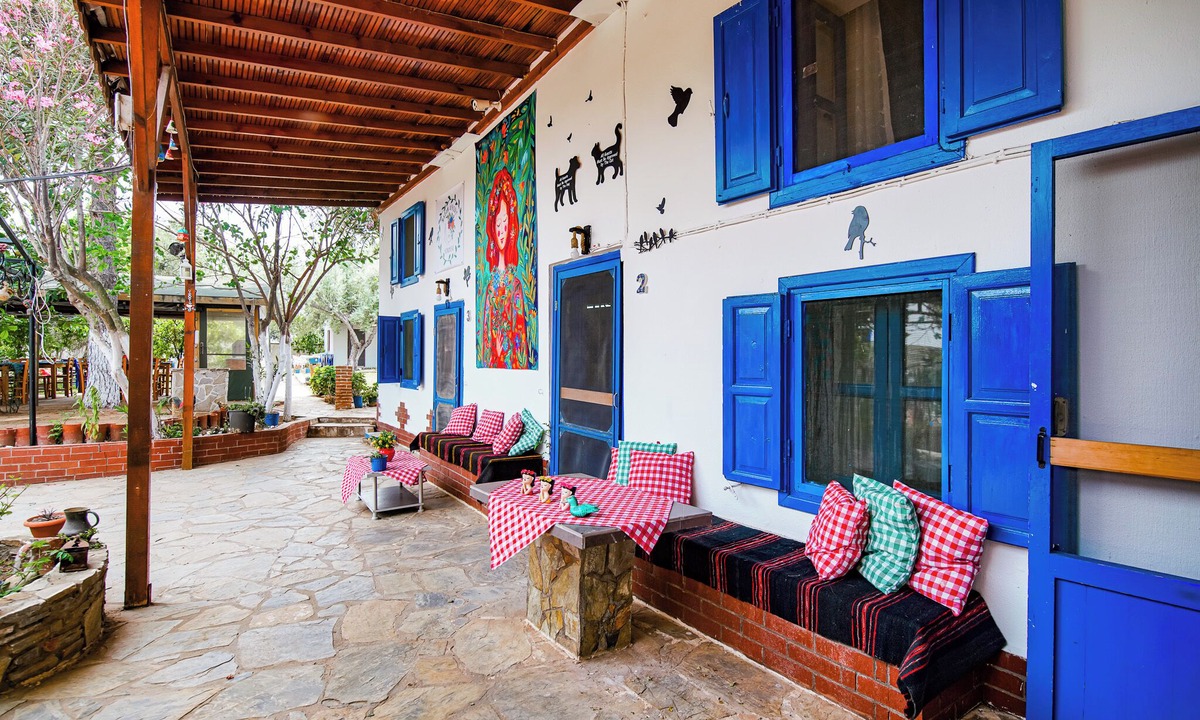 Bozcaada Hotel | MADAM AFRODİT KONUKEVİ