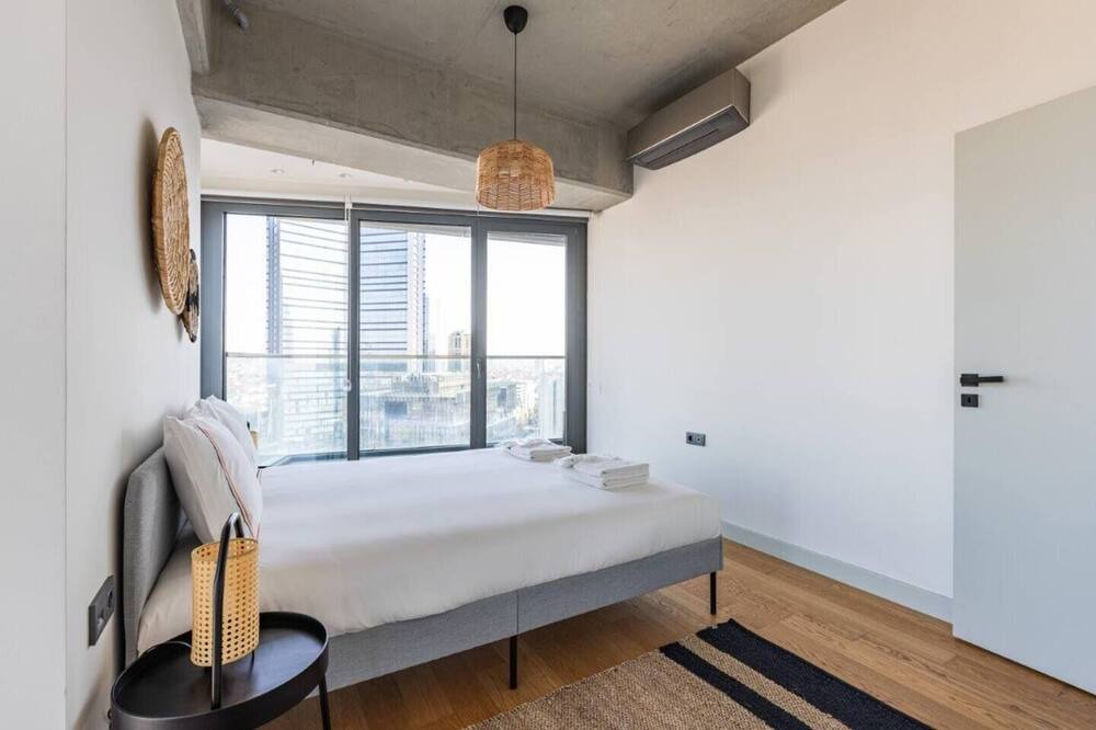 Bomonti Apartment | This apartment is a 2 bedroom(s), 1 bathrooms, located in Şişli, İstanbul.
