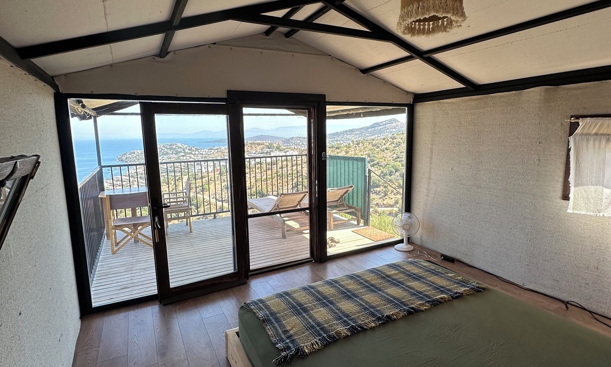 Gundogan Ski Chalet | Mandra - Glamping & Camping