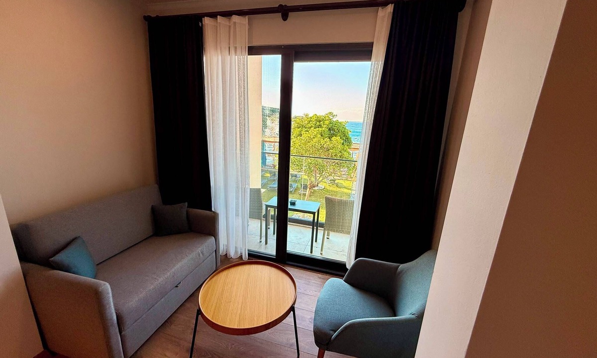 Gundogan Hotel | GLYTSEA