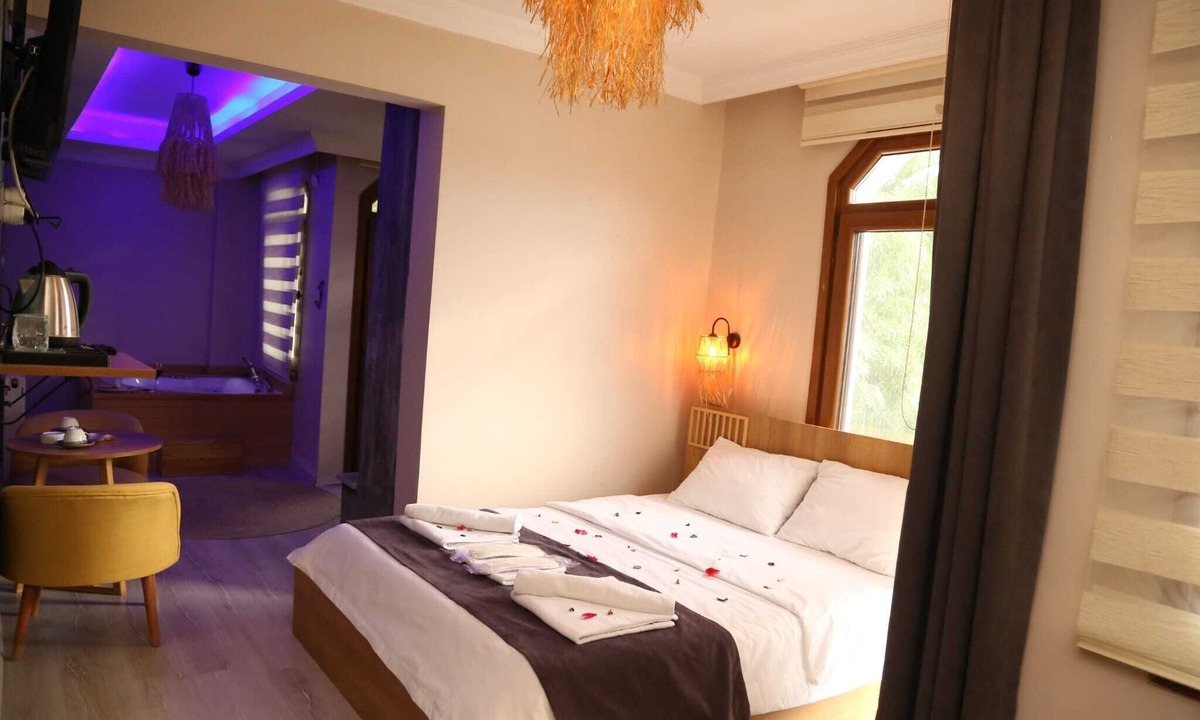 Agva Hotel | Mell's River