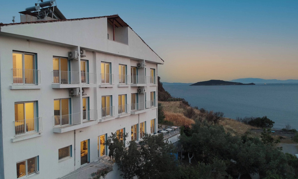 Dikili House | Conti Houses