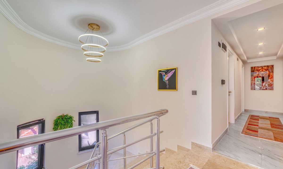 Alanya Villa | Modern 4-bedroom villa Private pool - 10 min from Kleopatra beach