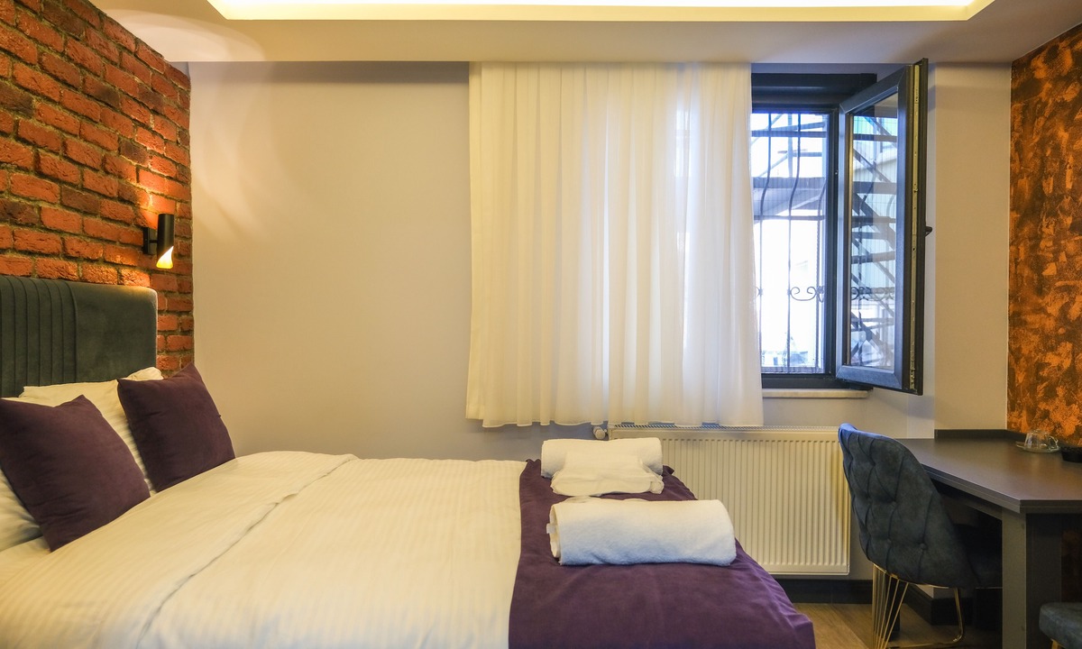 Taksim Apartment | Yellow Mansion