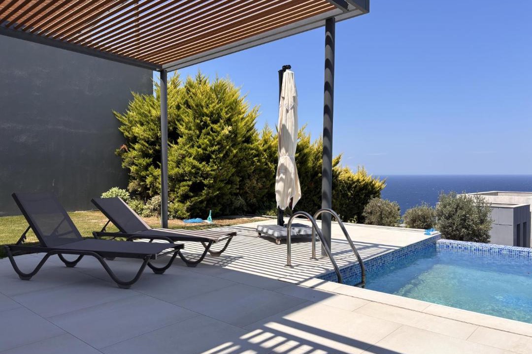 Geris Villa | Yalıkavak Villa with Pool, Garden & Sea View