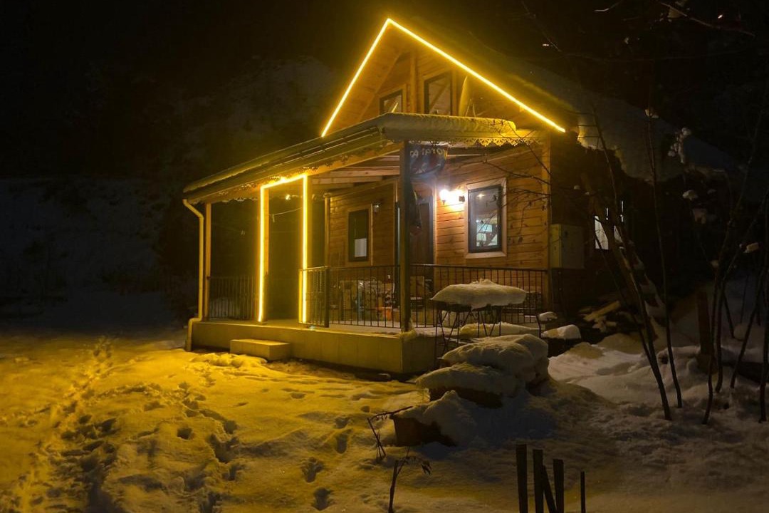 Macka Ski Chalet | Wooden House in Greenery