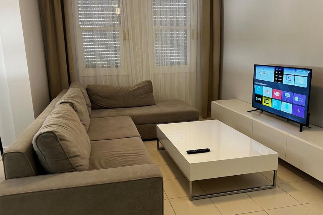 Side Apartment | Entire Apt Pool & Great Location in Complex