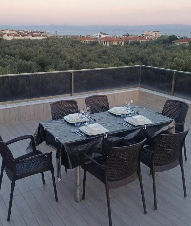 Edremit Villa | denize 550metre kazdağları ve deniz manzaralı 14 kişilik lüks villa