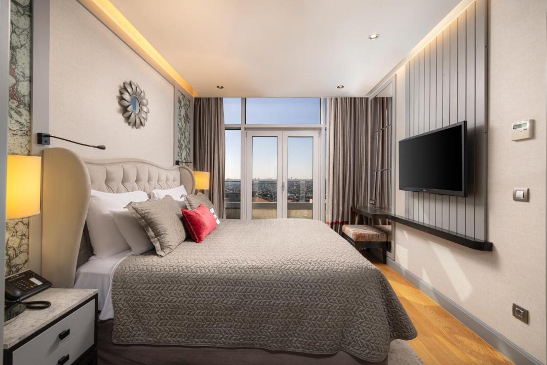 Gumussuyu Mahallesi Hotel | CVK Taksim Hotel Istanbul