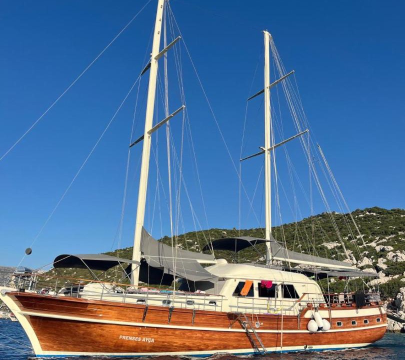Bozburun Boat Rental | Prenses Ayça Yatching