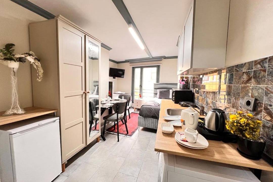 Kumkapi Apartment | 510 Central Comfort Bright Studio