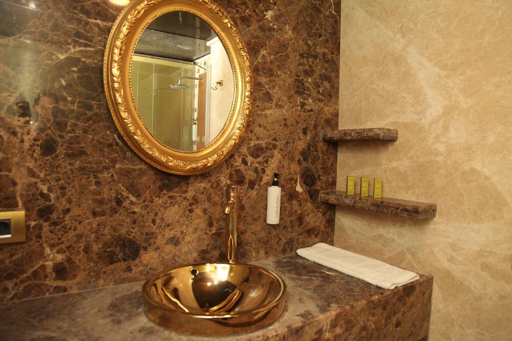 Photo of Bathroom in Kucukbakkalkoy