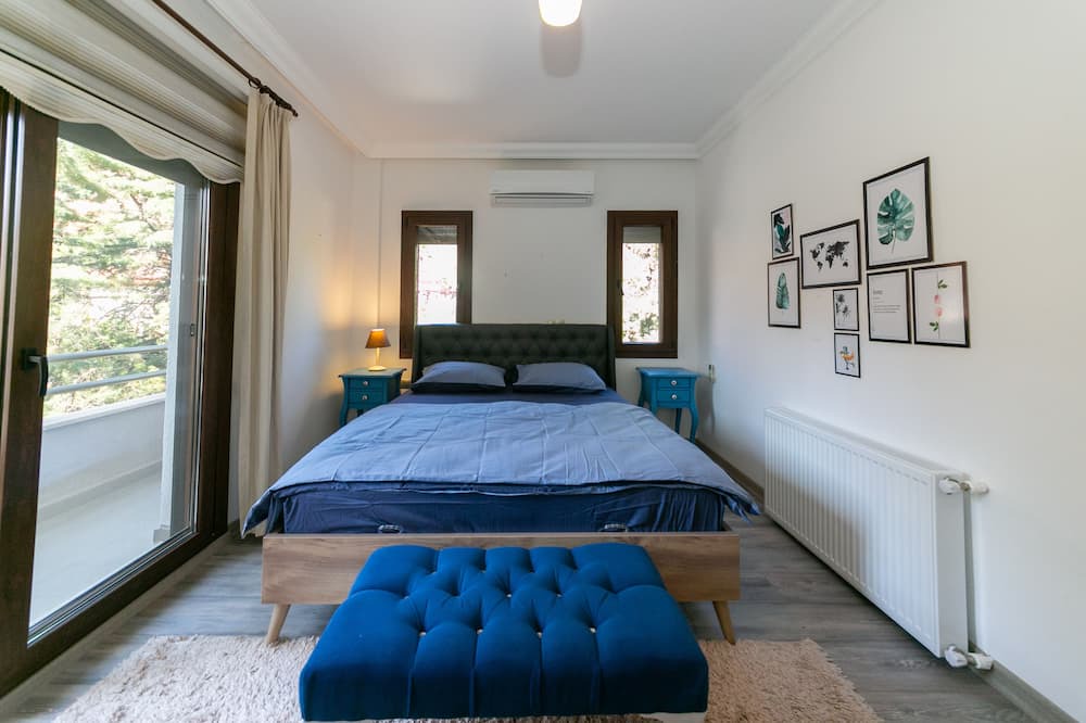 Photo of Bedroom in Icmeler