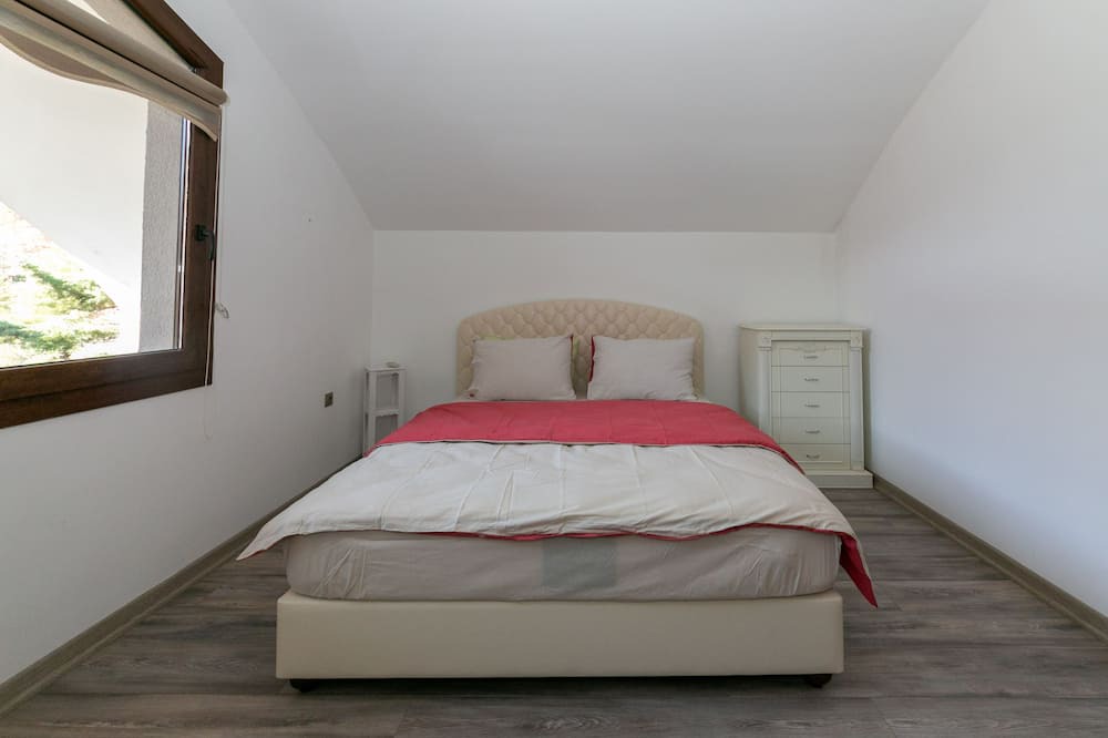 Photo of Bedroom in Icmeler