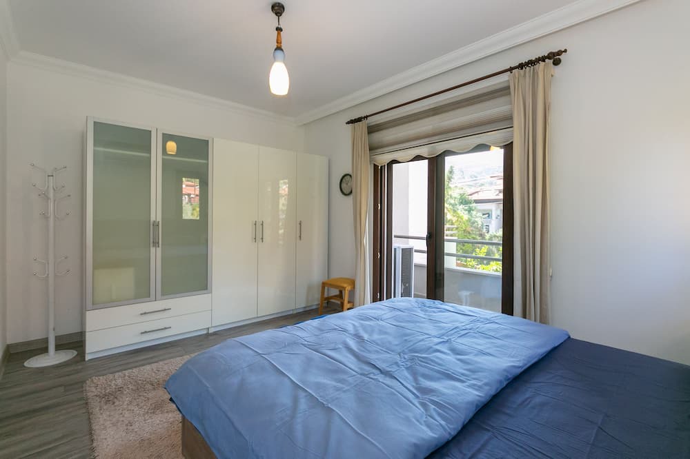 Photo of Bedroom in Icmeler