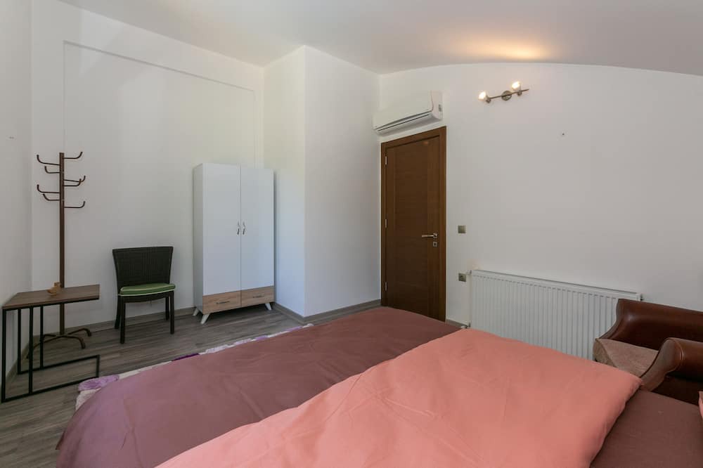 Photo of Bedroom in Icmeler