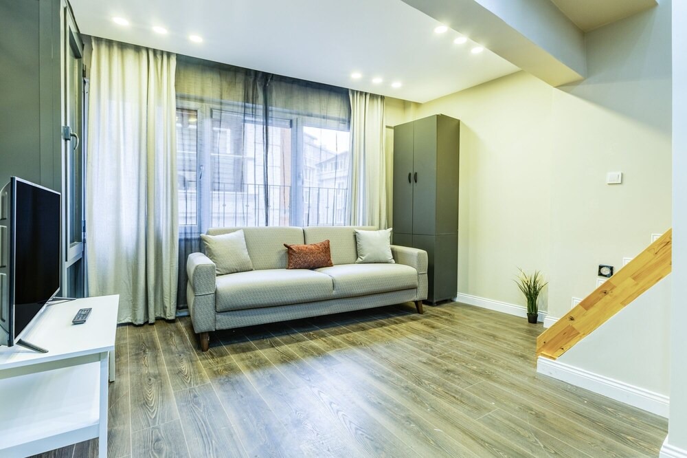 Photo of Bedroom in Osmanbey