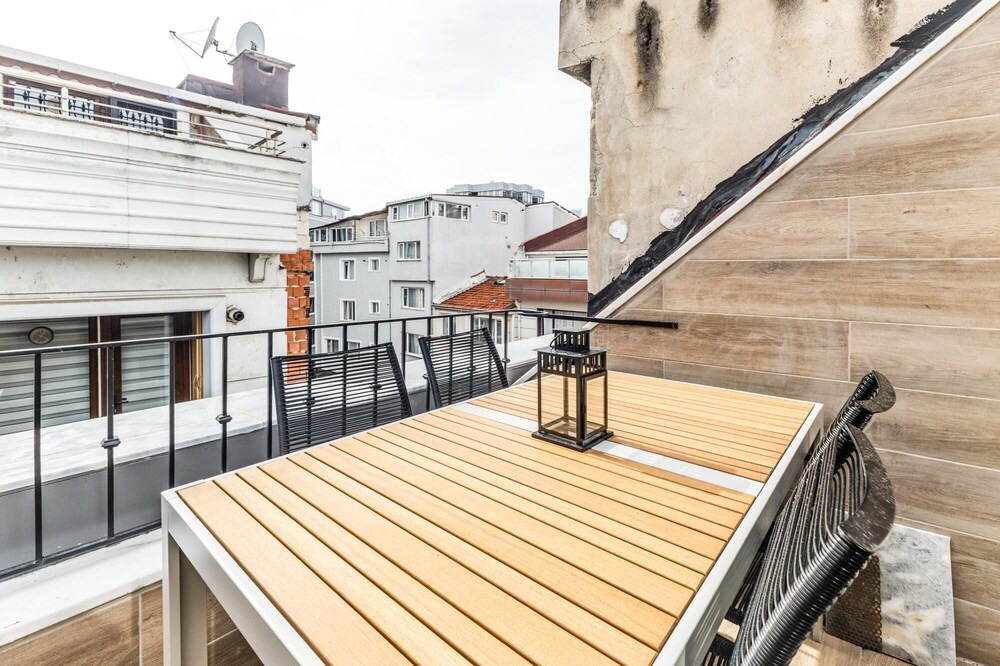 Photo of Outdoor in Osmanbey