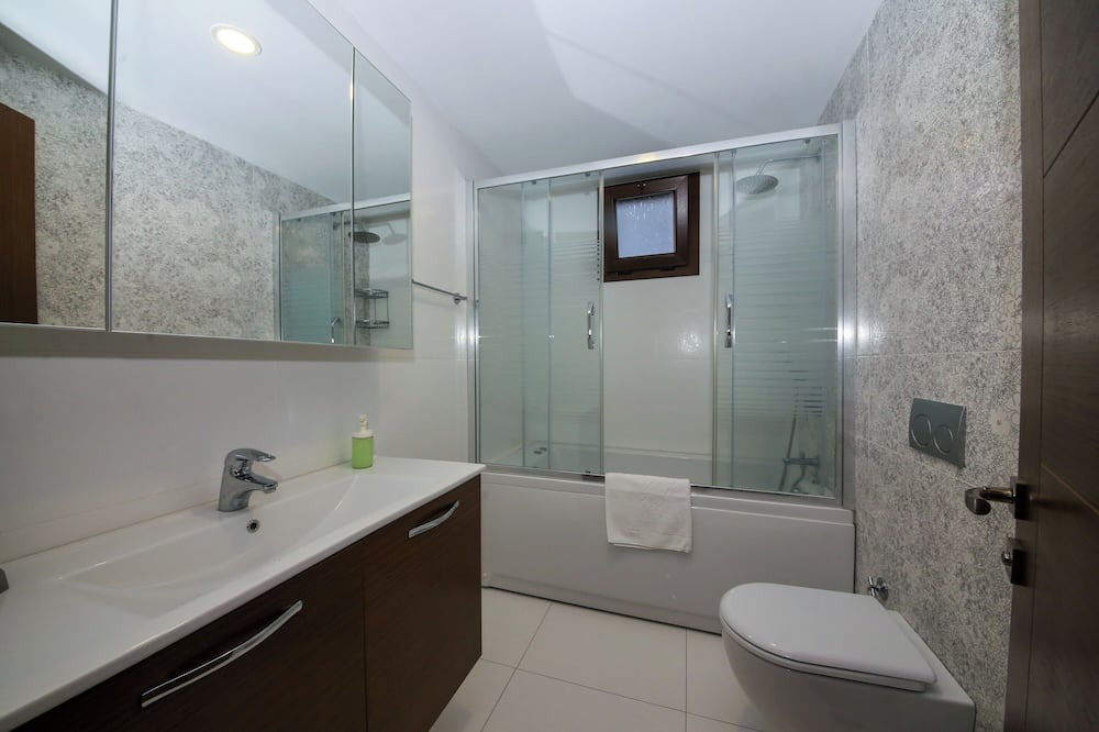 Photo of Bathroom in Icmeler
