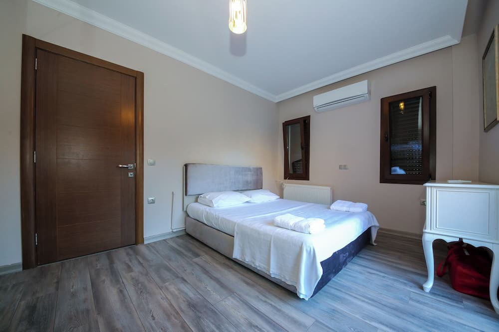 Photo of Bedroom in Icmeler