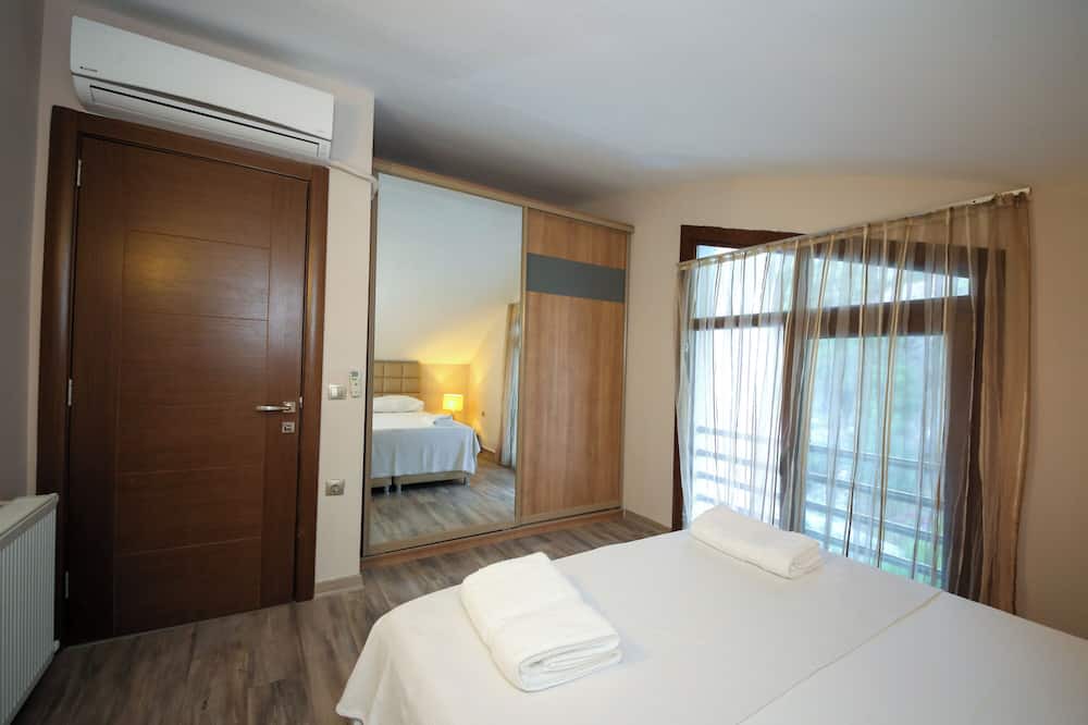 Photo of Bedroom in Icmeler
