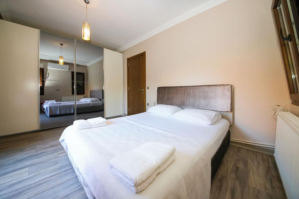 Photo of Bedroom in Icmeler