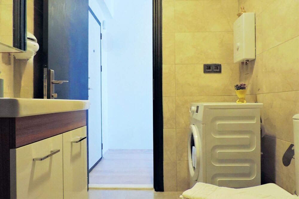 Photo of Bathroom in Kundu