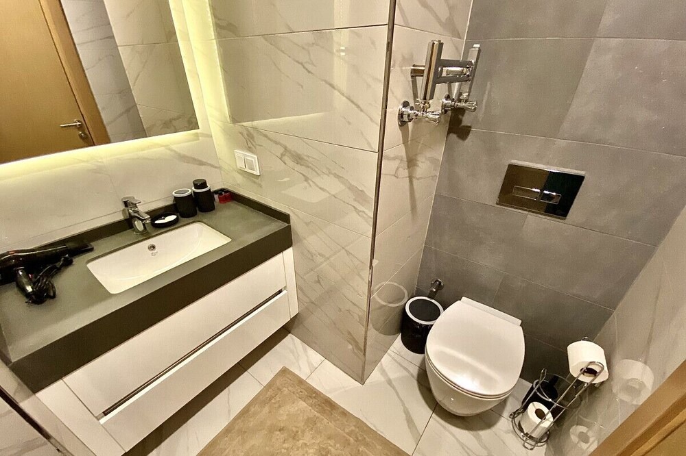 Photo of Bathroom in Basaksehir