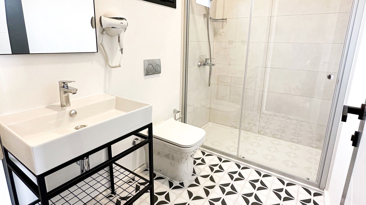 Photo of Bathroom in Ovabuku
