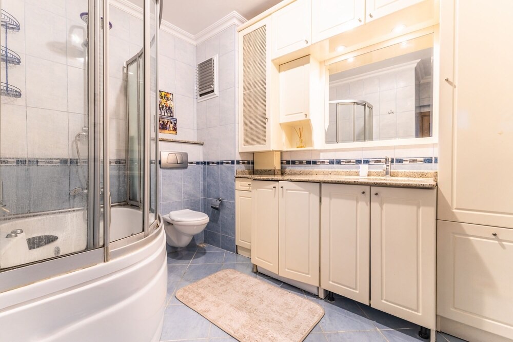Photo of Bathroom in Maltepe