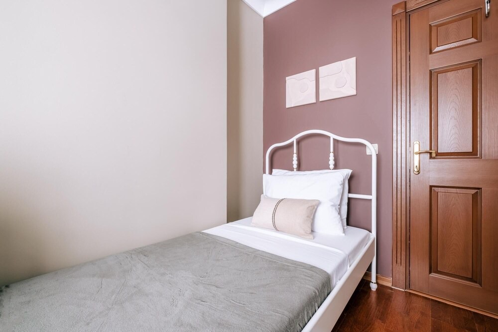 Photo of Bedroom in Bostanci