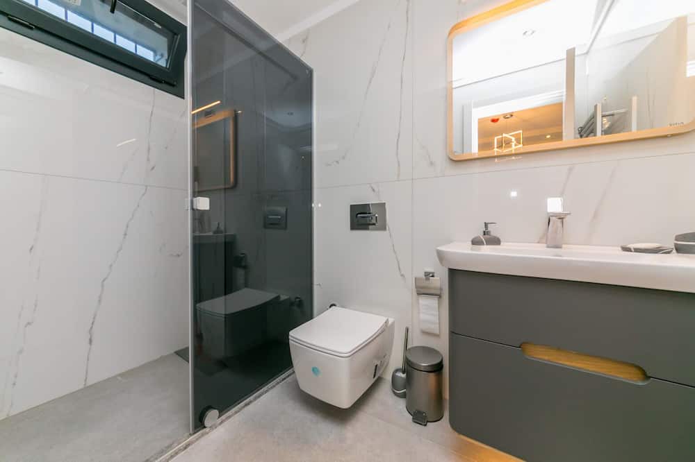 Photo of Bathroom in Icmeler