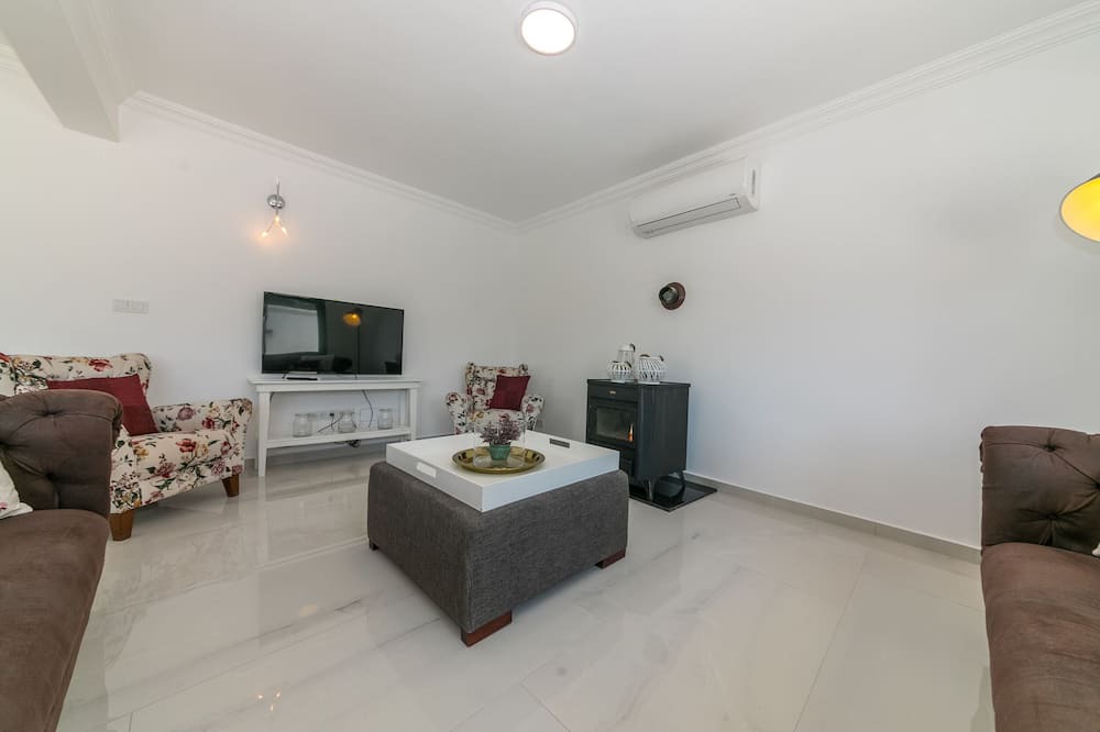 Photo of Livingroom in Hisaronu