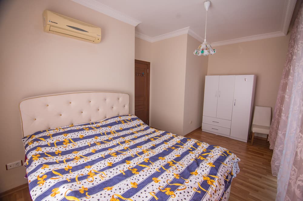 Photo of Bedroom in Icmeler