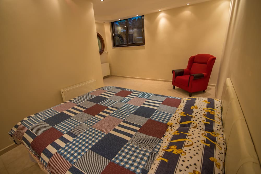 Photo of Bedroom in Icmeler