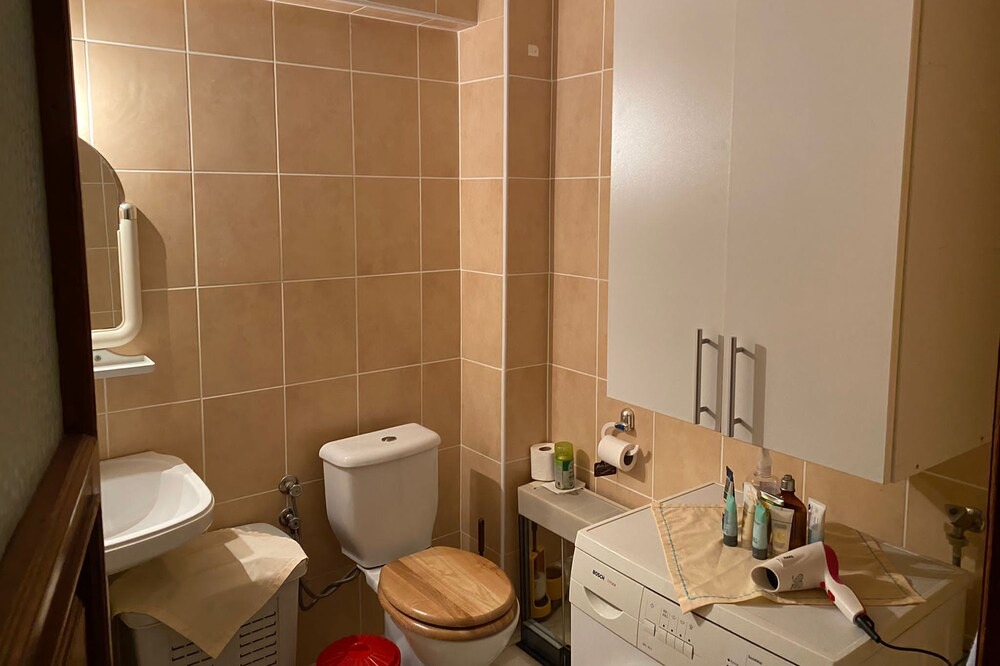 Photo of Bathroom in Maltepe