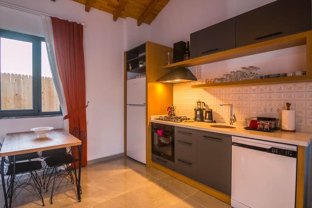 Photo of Kitchen in Sarıbelen