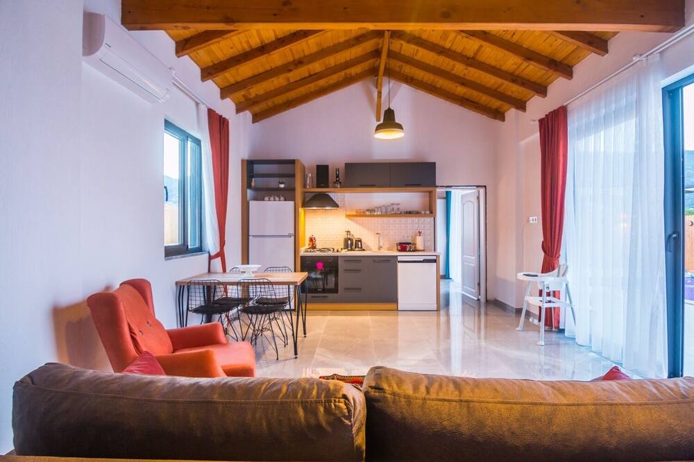 Photo of Livingroom in Sarıbelen