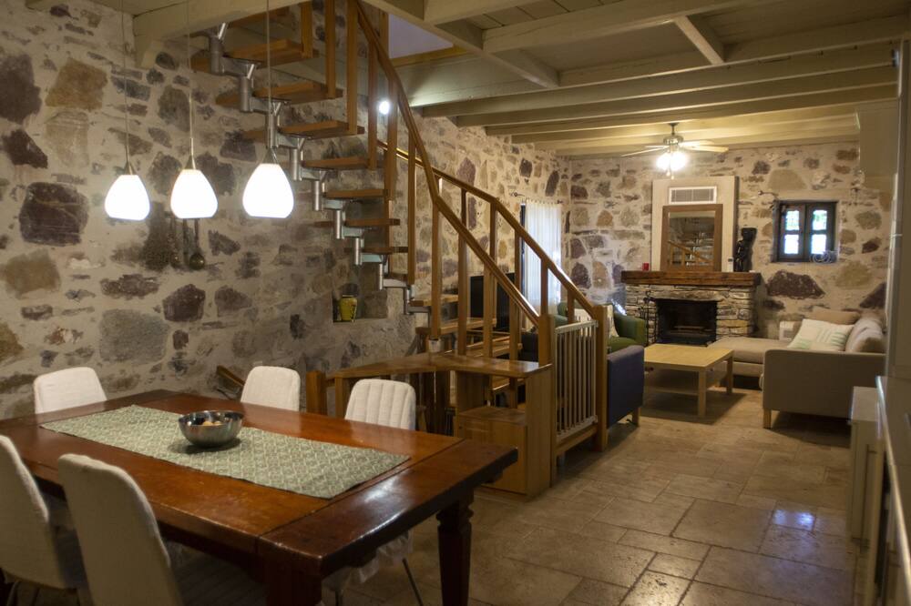 Photo of Livingroom in Old Datca