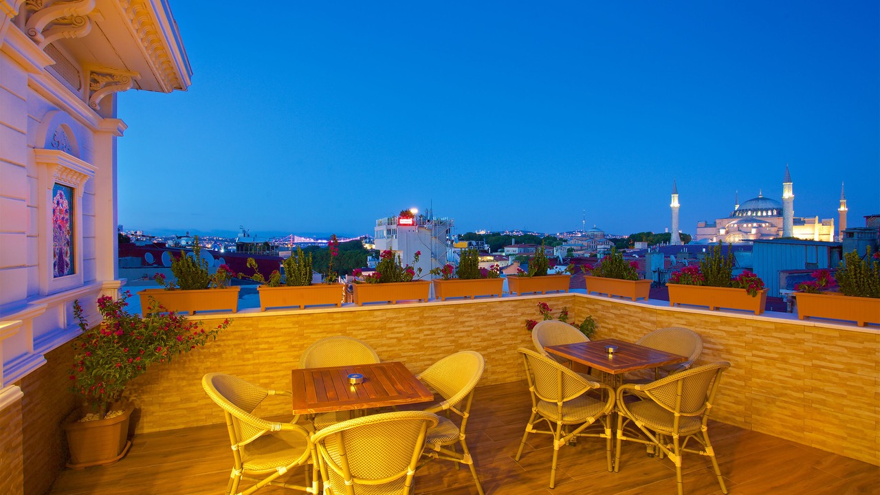 Photo of Patio Balcony in Old City