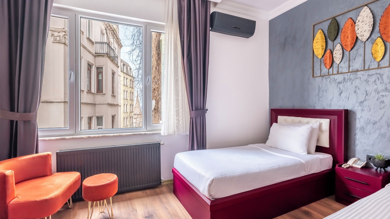 Photo of Bedroom in Pera
