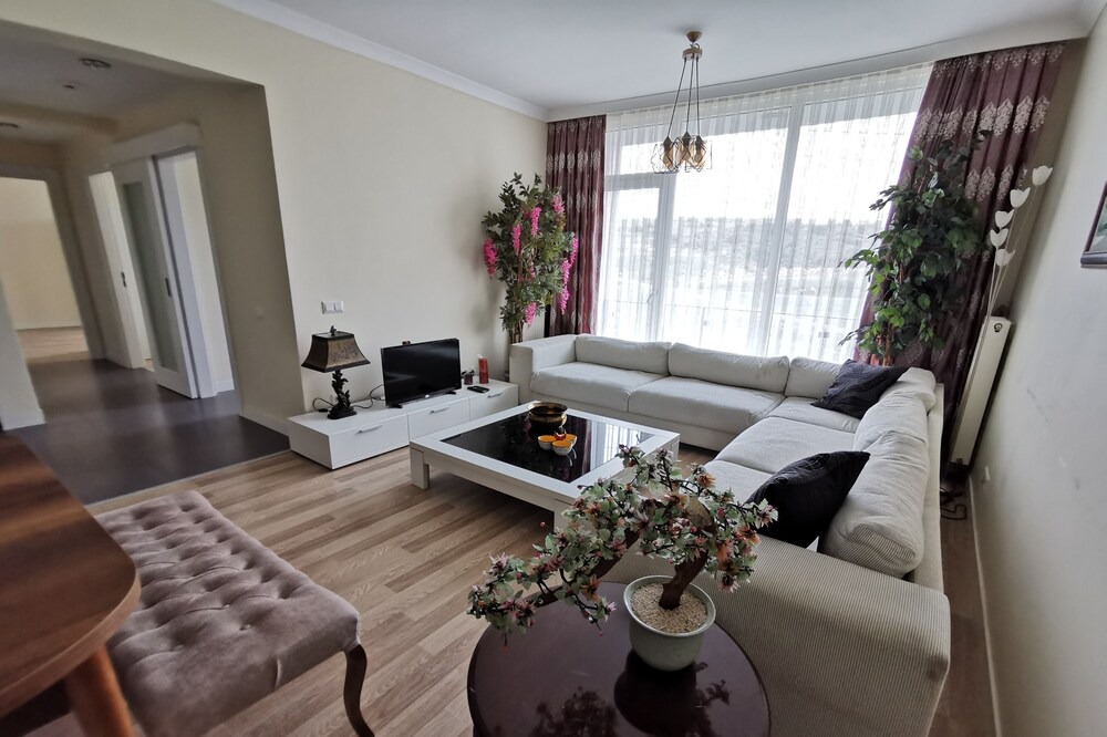 Photo of Livingroom in Basaksehir