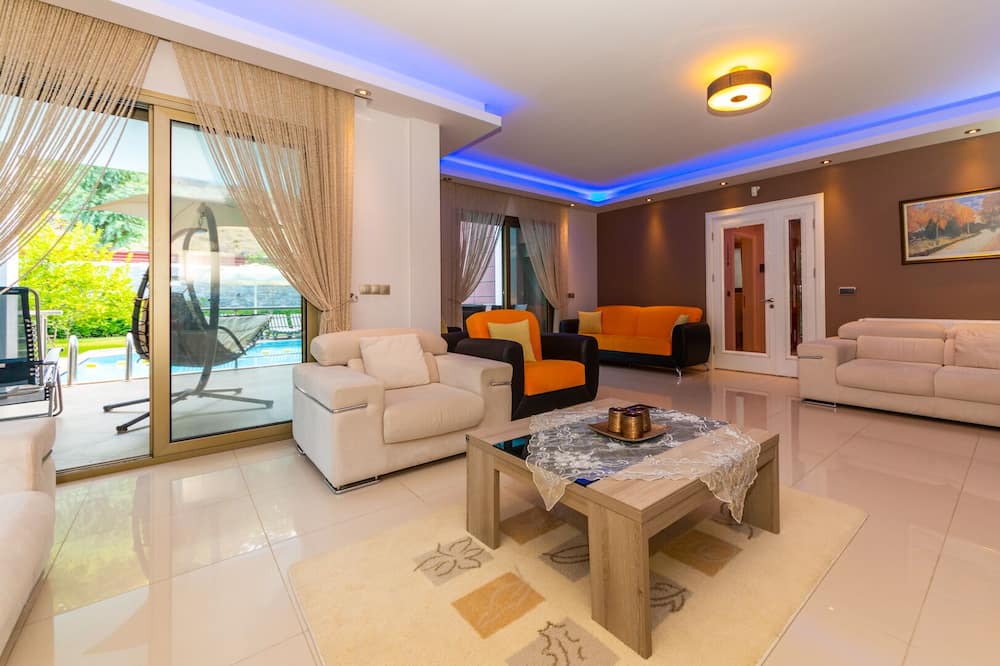 Photo of Livingroom in Marmaris City Center