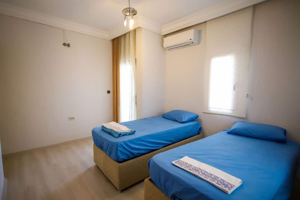 Photo of Bedroom in Icmeler